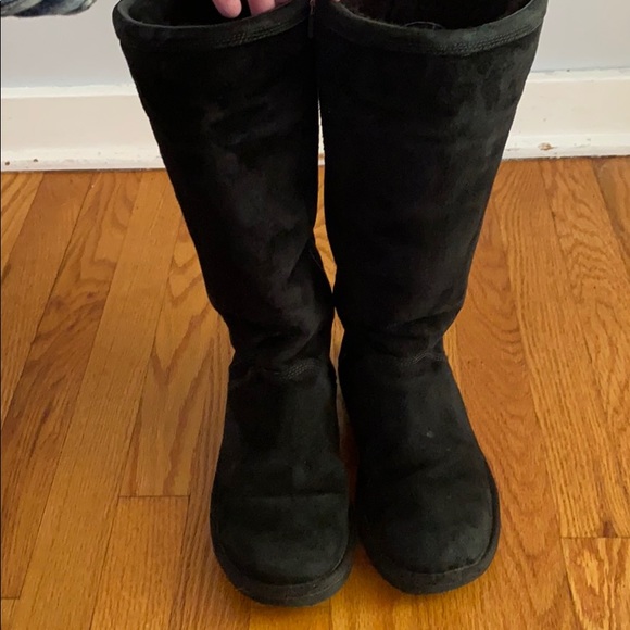 Authentic UGG Australia Greenfield Boots 7 - Picture 4 of 9